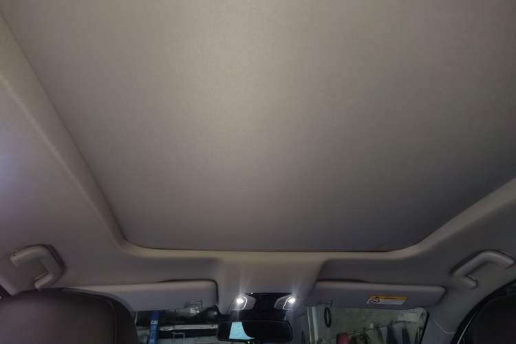 Used GAC Trumpchi GS8 2017 320T Two-Wheel Drive Luxury Smart Connectivity Version (7 Seats)