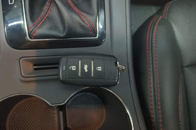 Used CHANGAN CS75 2016 1.8T Automatic Elite Model China IV Standard Vehicle Key