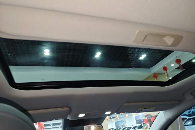 Used Nissan N6 2026 Model 180 Max Headliner