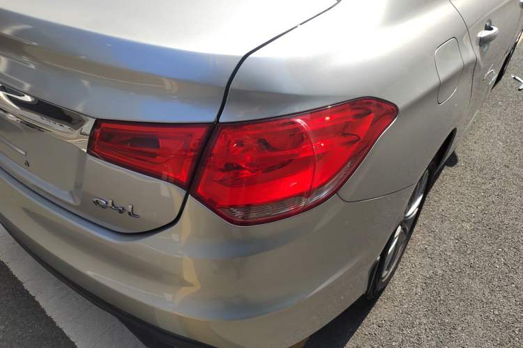 Used Citroen C4L 2013 1.8L Automatic Jingzhi Edition
