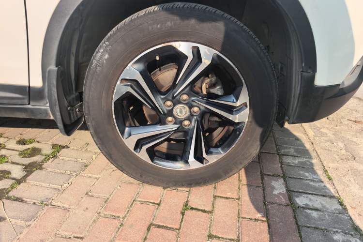 Used Dongfeng Aeolus AX7 2016 2.3L Automatic ZhiZun Version