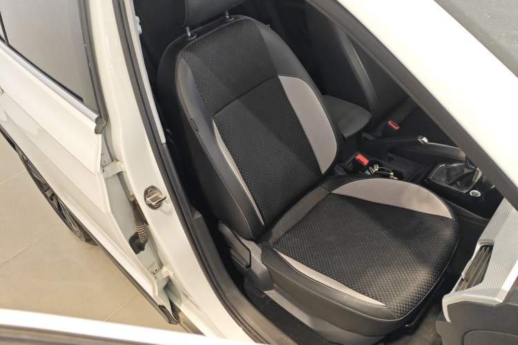 Used Volkswagen Tacqua 2023 200TSI DSG Joy-Connect Edition
