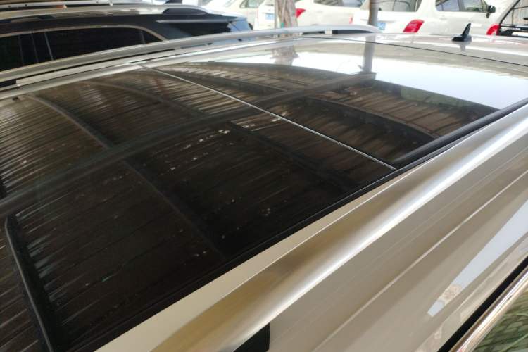 Used Volkswagen Touran 2018 Volkswagen Touran L 280TSI DSG Comfort Edition 7 Seats China VI Standard Roof