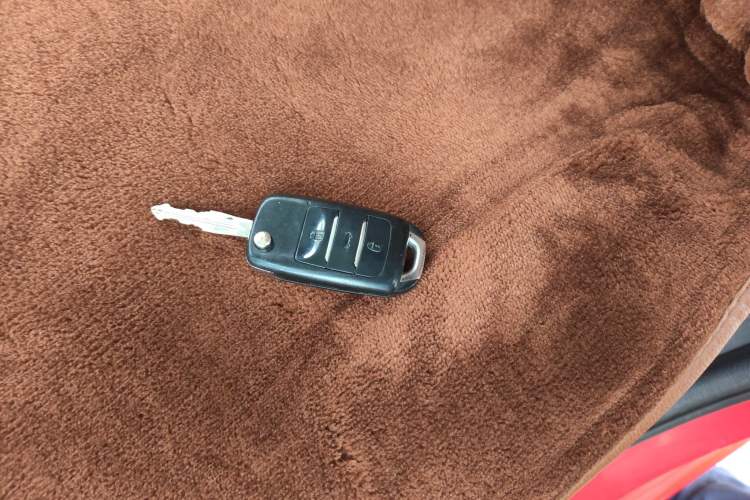 Used CHANGAN Benni 2014 1.4L IMT Luxury Model with Sunroof
