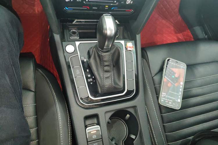 Used Volkswagen Magotan 2020 330TSI DSG Leading Model Gear Lever