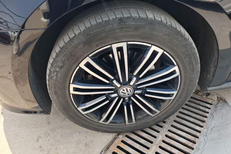 Used Volkswagen Passat 2017 330TSI DSG Prestige Edition Exterior 4