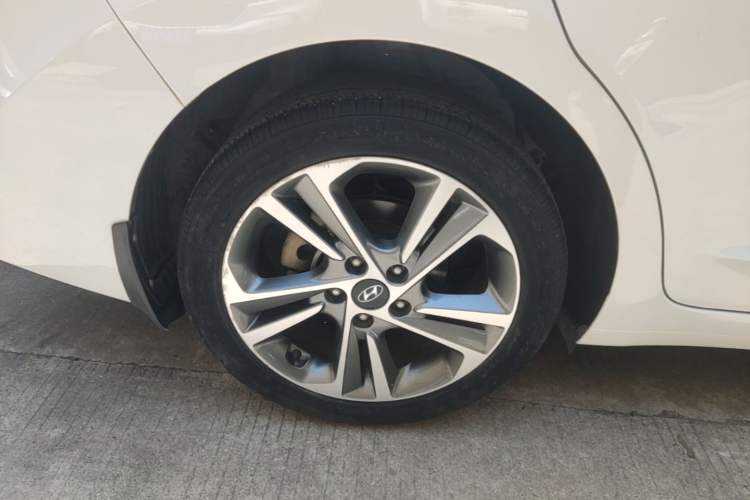 Used Hyundai Elantra (6th Generation / Lingdong) 2016 1.6L Automatic ZhiXuan – Elite Version