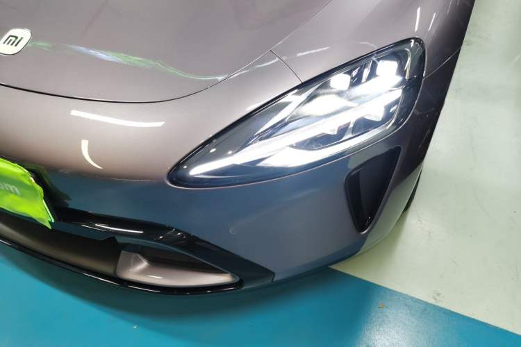 Used Xiaomi Auto SU7 2024 Four-Wheel Drive Ultra-Long Range Advanced Intelligent Driving Max Edition Left Front Headlight