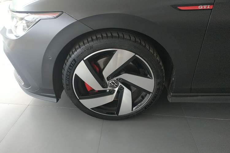 Used Volkswagen Golf GTI 2023 380TSI DSG GTI
