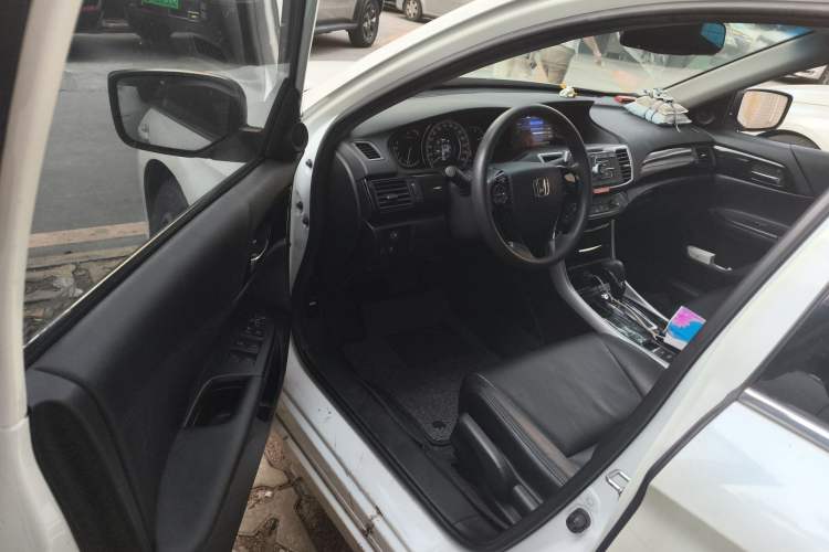 Used Honda Accord 2016 2.0L Comfort Edition
