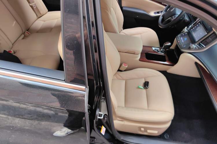 Used Toyota Crown 2015 2.0T Fashion Edition