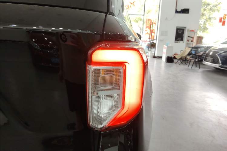 Used Ford Explorer 2020 EcoBoost 285 Four-Wheel Drive Trend Edition 6 Seats
