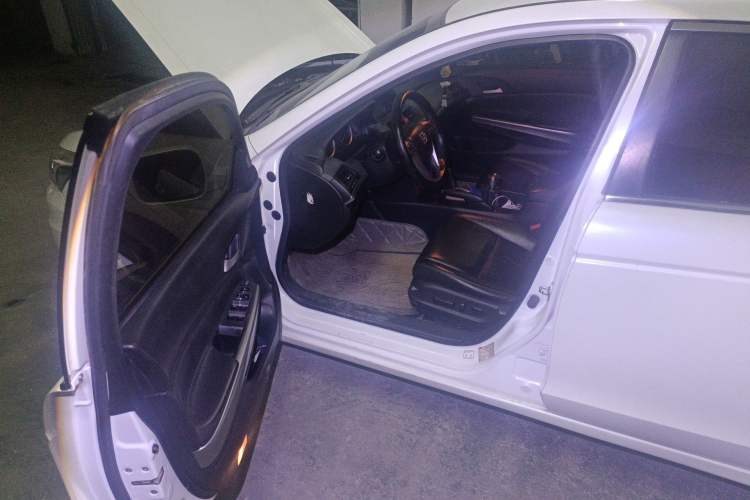 Used Honda Accord 2012 2.4L SE