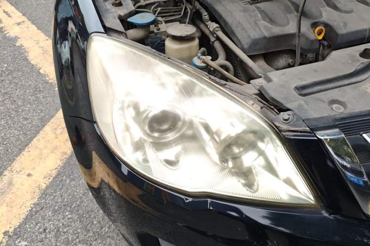 Used Haval H6 2011 2.0L Manual Two-Wheel Drive Elite Version Right Front Headlight