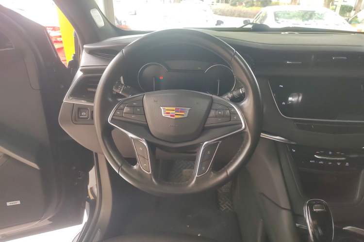 Used Cadillac XT5 2022 2.0T Two-Wheel Drive Luxury Version
