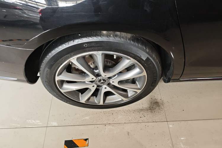 Used Mercedes-Benz E-Class 2020 E 260 L
