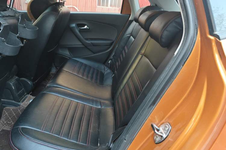 Used Volkswagen Polo 2014 1.6L Cross Polo Automatic