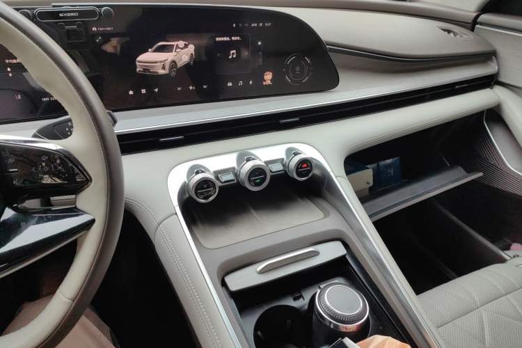 Used EXEED Stellar C-DM 2024 1.5T Long-Range Pro