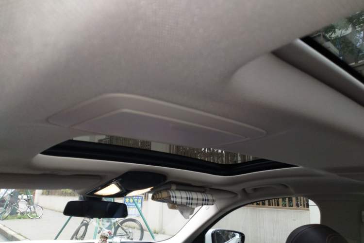 Used BMW 5 Series 2019 Facelifted 530Li Leading Edition Luxury Package