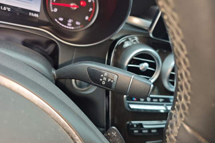 Used Mercedes-Benz GLC 2017 GLC 260 4MATIC Luxury Model