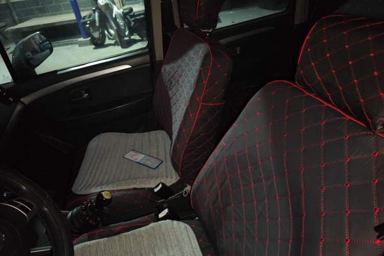 Used Suzuki Wagon R X5 2013 Revised Version 1.4L VVT Cruise Edition Left Front Seat