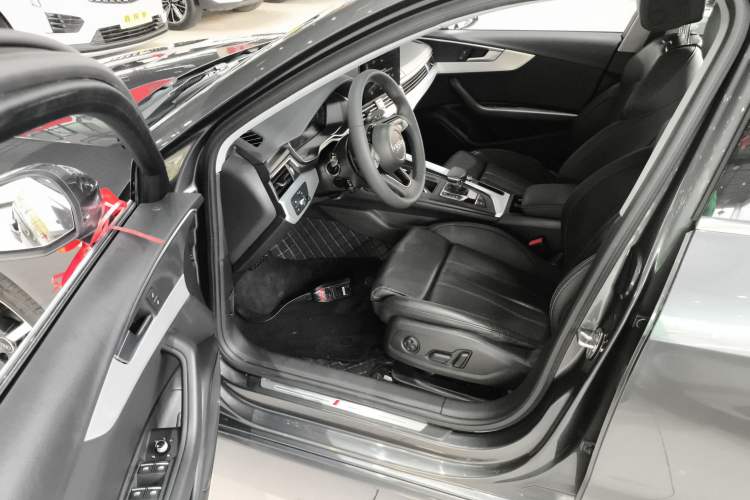 Used Audi A4L 2022 40 TFSI Fashion Dynamic Model