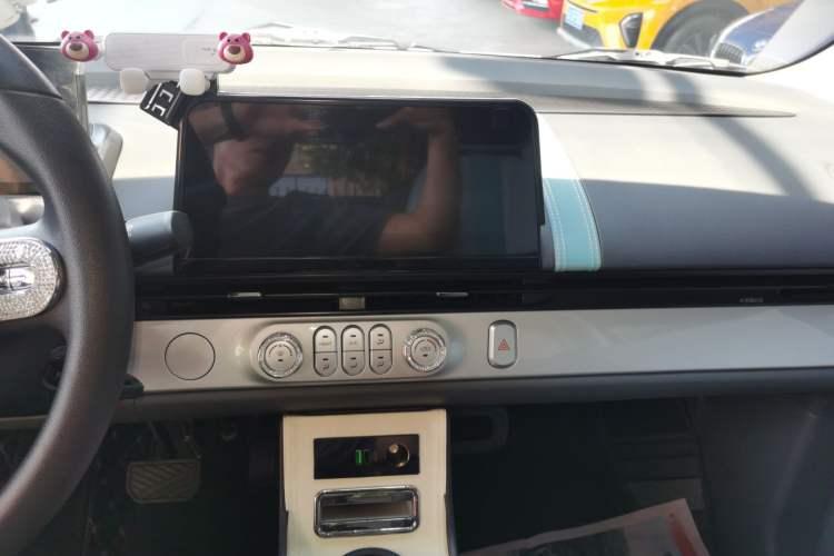 Used CHANGAN NEVO Lumin 2025 205km Refreshing Edition Audio And AC Panel