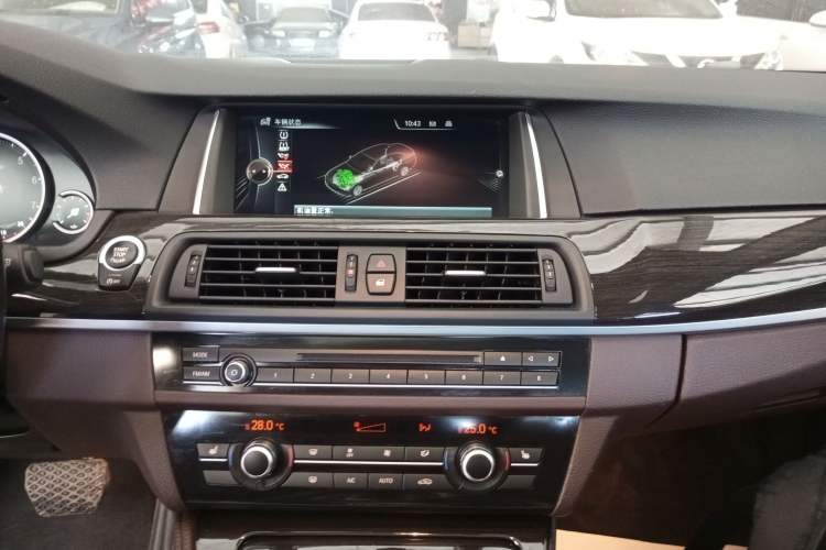 Used BMW 5 Series 2014 525Li Luxury Design Package