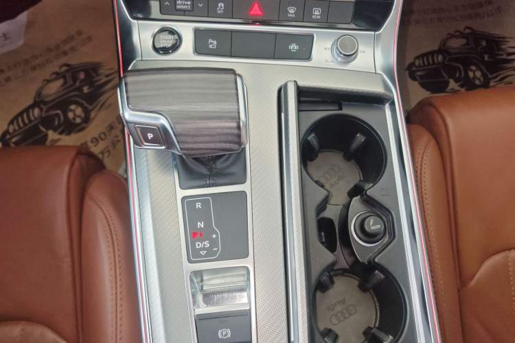 Used Audi A6L 2022 40 TFSI Luxury Prestige Edition
