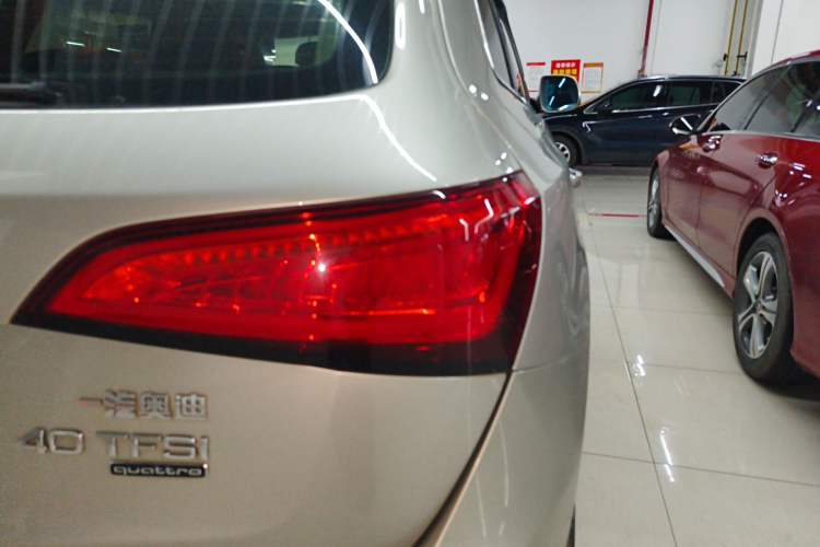 Used Audi Q5 2017 Plus 40 TFSI Ambition Model Right Rear Taillight