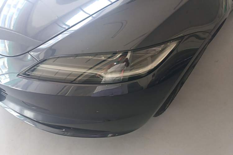 Used Tesla Model 3 2023 Rear-Wheel-Drive Version