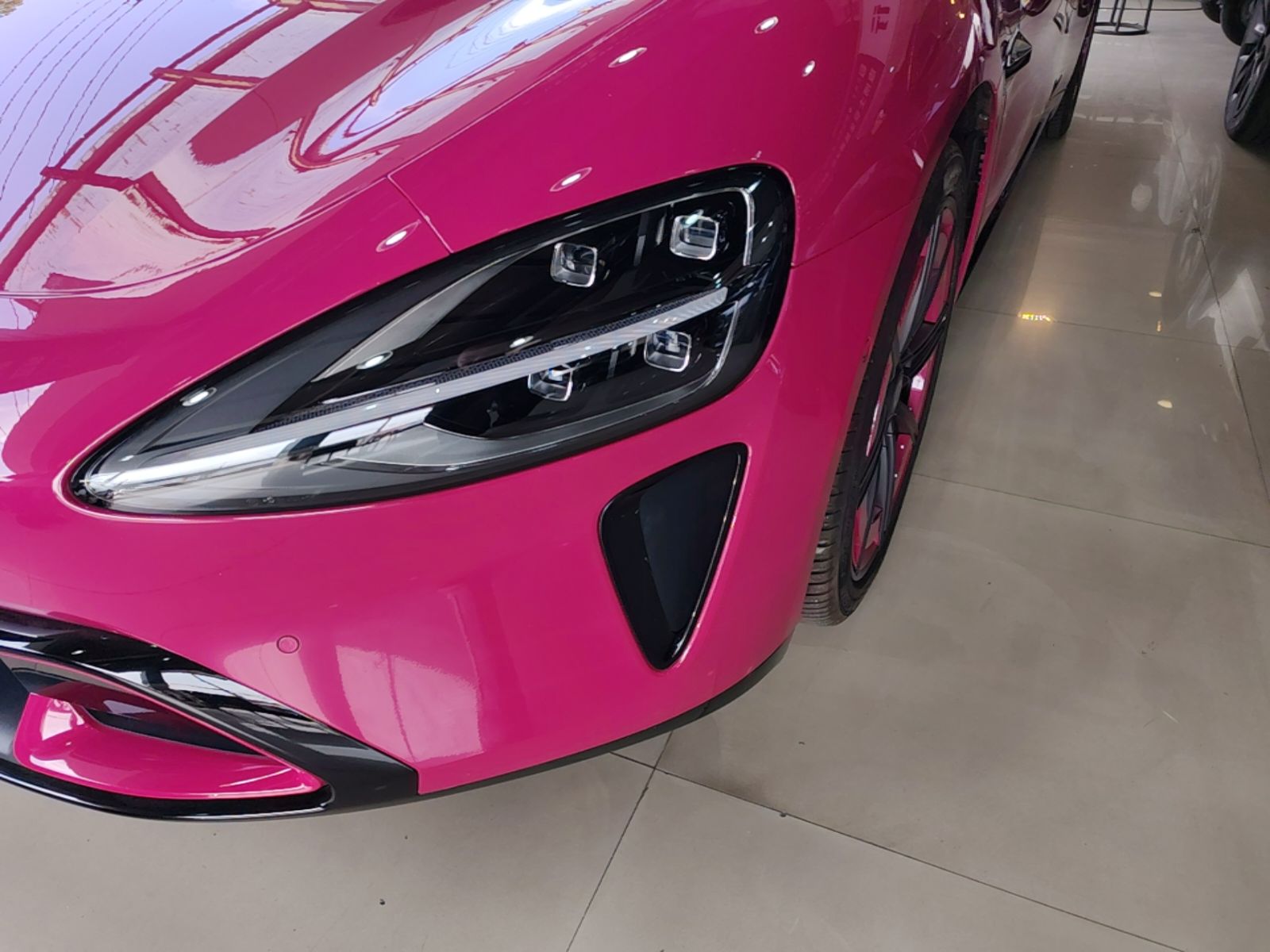 Xiaomi Auto SU7 2024 Rear-Drive Ultra-Long Range Advanced Pro-Level Intelligent Driving Version — снимка 8