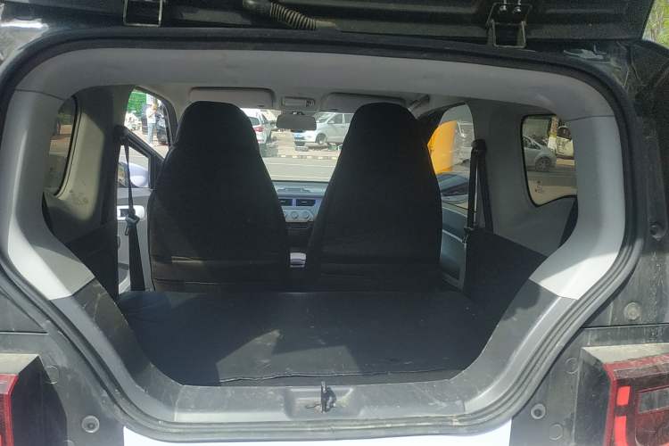 Used Chery QQ Ice Cream 2022 120km Conical Shape Lithium Iron Phosphate
