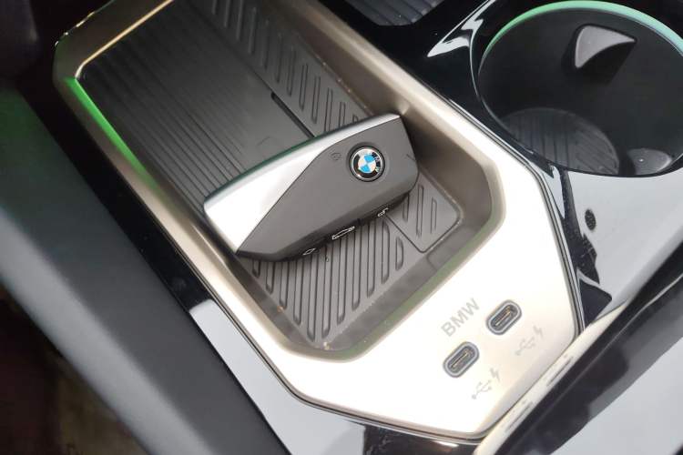 Used BMW 5 Series 2025 530Li Luxury Edition M Sport Package
