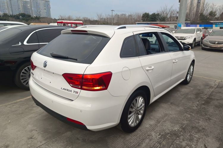 Used Volkswagen Gran Lavida 2013 1.4 TSI Automatic Comfort Model
