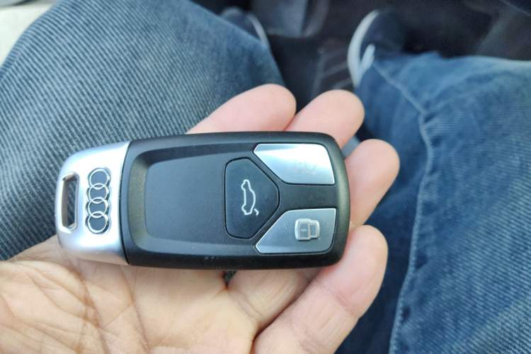 Used Audi A4L 2018 30th Anniversary Edition 40 TFSI Trendy Model
