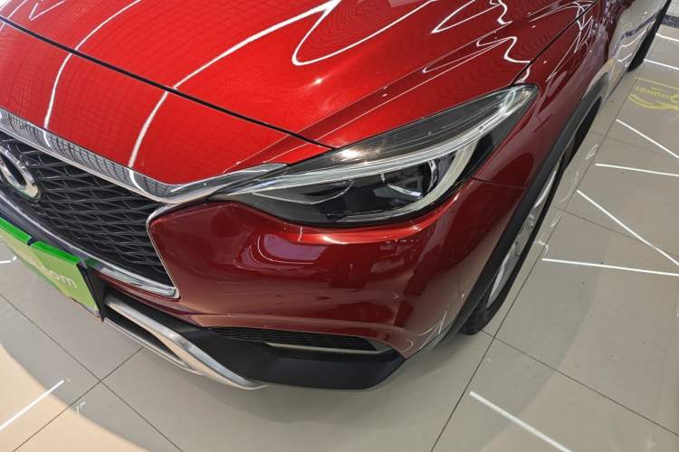 Used Infiniti QX30 2017 1.6T Two-Wheel-Drive Sport Edition