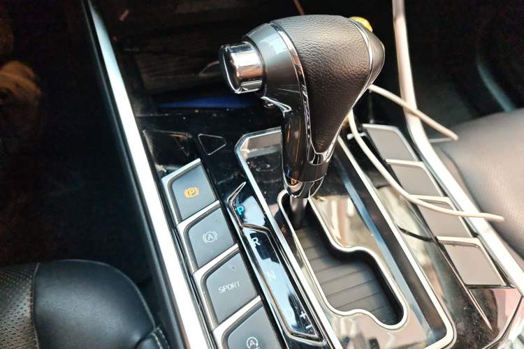 Used Ford Territory 2019 EcoBoost 145 CVT Platinum Edition China VI compliant Gear Lever