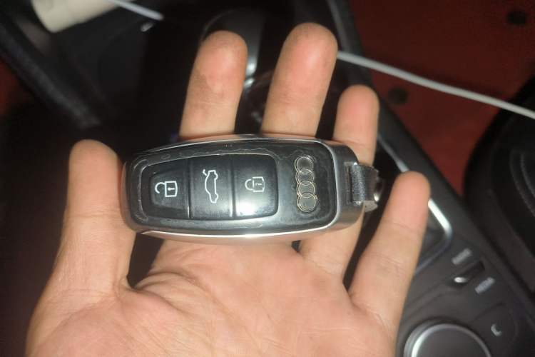 Used Audi Q2L 2021 35 TFSI Fashion Dynamic Model
