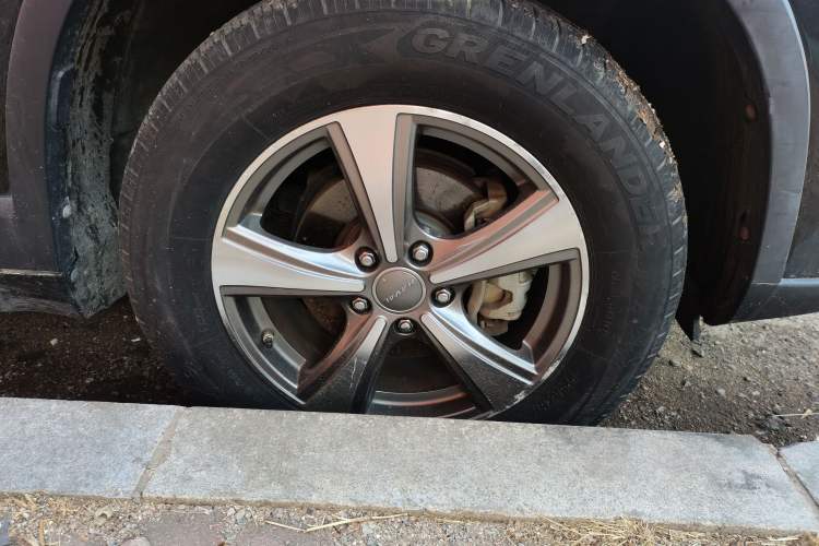 Used Haval H6 2015 Revised Version Sport Edition 1.5T Manual Transmission Two-Wheel Drive Elite Grade
