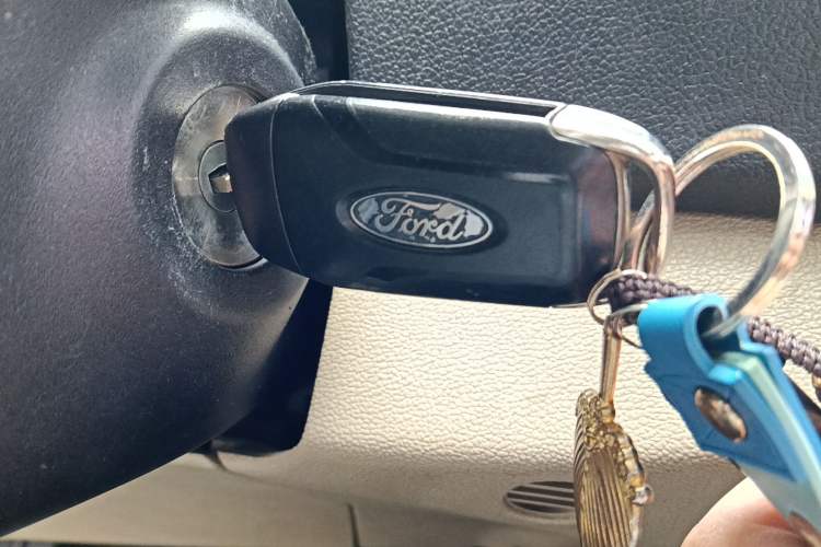 Used Ford Escort 2015 1.5L Automatic Comfort Edition
