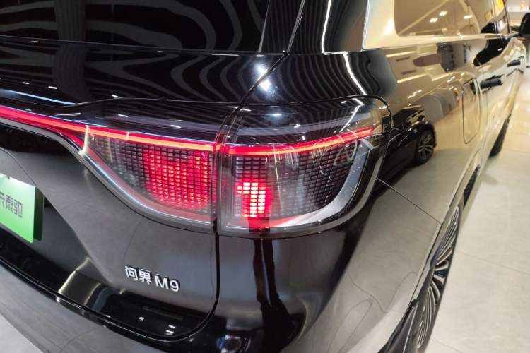 Used Hima AITO M9 2024 Range-Extended Ultra Version 52 kWh 5-Seater Model