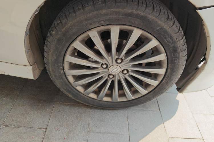 Used Suzuki Alivio 2015 1.6L Automatic Luxury Model
