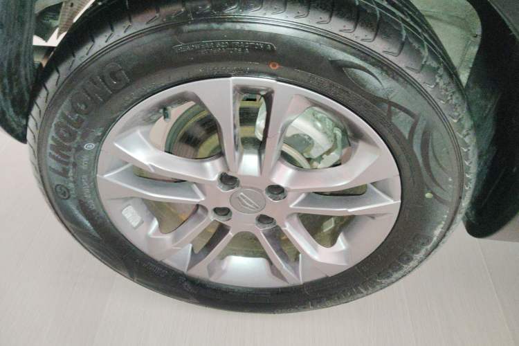 Used Geely Auto Vision X3 2020 1.5L CVT Luxury Model
