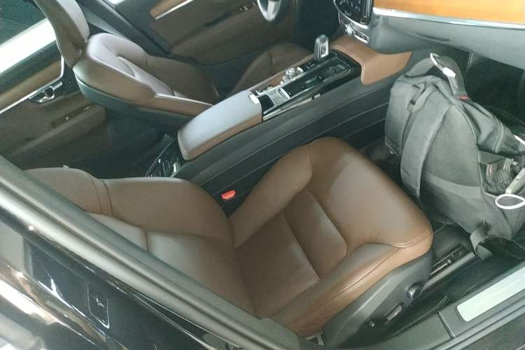 Used Volvo S90 New Energy 2021 T8 eDrive Hybrid Zhiyi Luxury Edition Right Front Seat