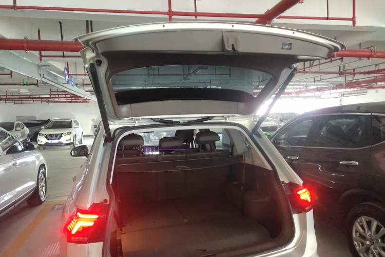 Used Volkswagen Tiguan L 2022 380TSI Automatic All-Wheel Drive R-Line Flagship 7-Seater