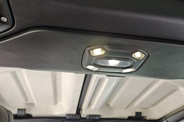 Used Jeep Wrangler 2019 2.0T Rubicon Four-Door Version China VI Emission Standard
