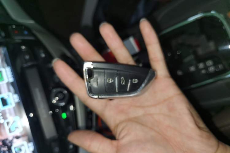 Used BYD S7 2015 2.0T Upgraded Automatic Luxury Version