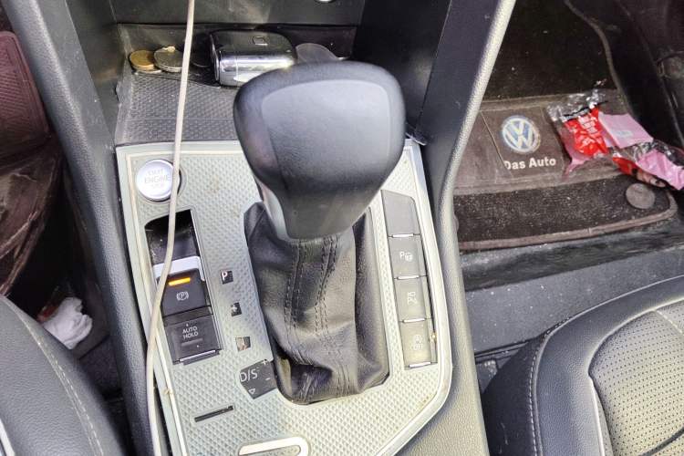 Used Volkswagen Tiguan L 2023 Restyled 330TSI Automatic Two-Wheel Drive R-Line Enhanced Comfort Version