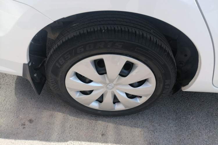 Used Toyota YARiS L Zhi Xiang 2017 1.5E CVT Dynamic Edition Exterior 4